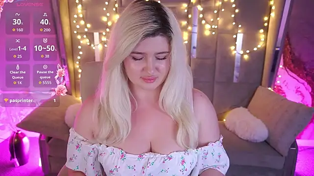 CocoSecretss Chat XXX live