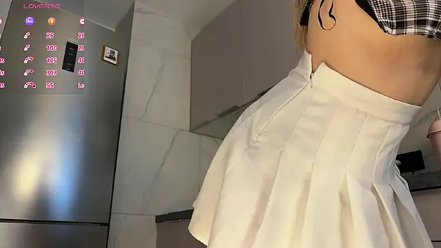 dontouchmyass' Live XXX Chat