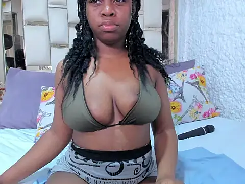 hazellanee's Live XXX Chat