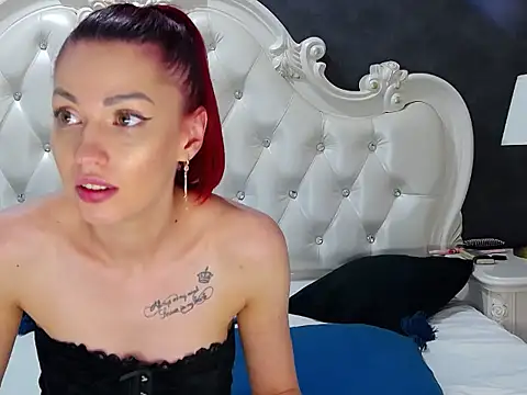 MeghanLoft Adlı Modelin Canlı XXX Sohbeti
