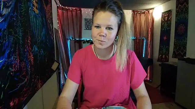 دردشة CallMeMaria الجنسية المباشرة