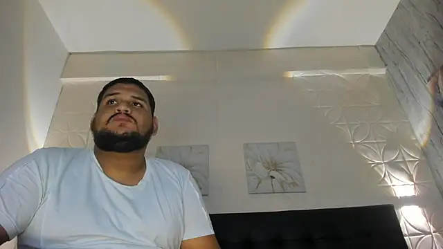 enzzox Live XXX Chat