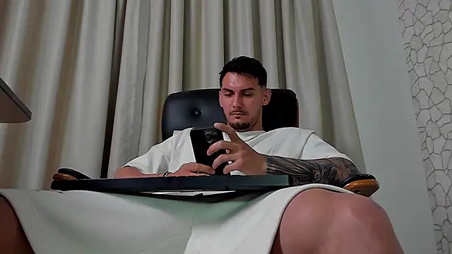 Chat XXX en directo de ClintMasters