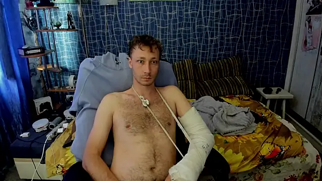 CuteBoy228 élő XXX-chatje
