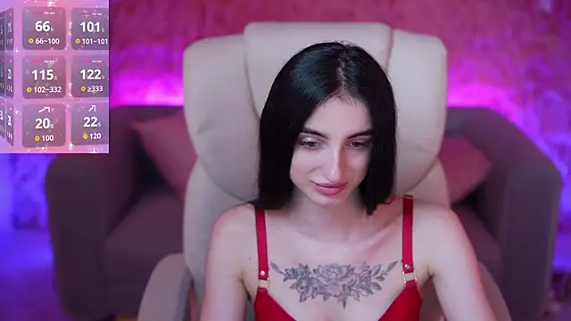 EmilyyMoon Adlı Modelin Canlı XXX Sohbeti