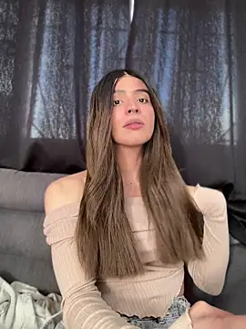 Lottus_fire Adlı Modelin Canlı XXX Sohbeti