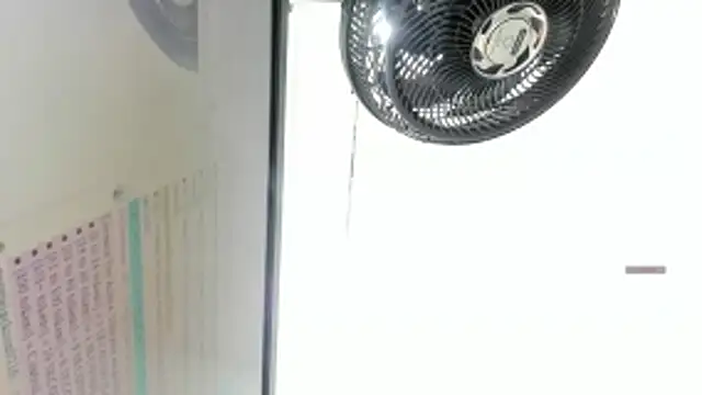 Bella_adamss_'s Live XXX Chat