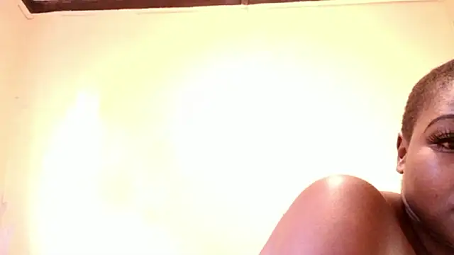 Živý XXX chat Queen_BootyXXX