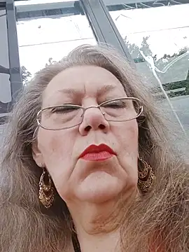 Chat +18 de Snezhana ao vivo