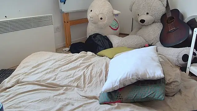 CeriseLapinen Live XXX chat