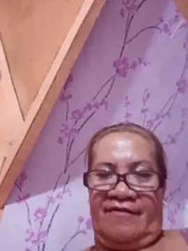 Chat XXX en directo de vickyhot1966