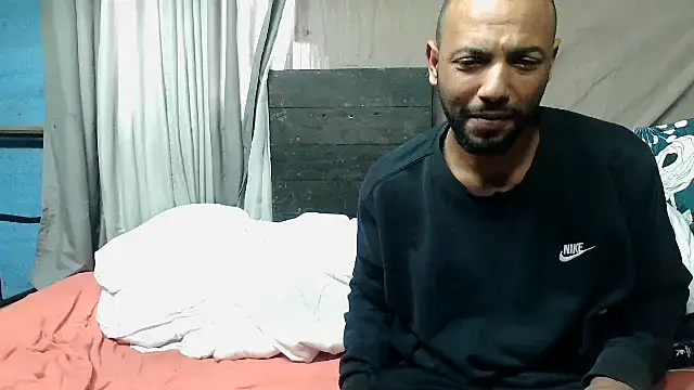 Chat +18 de Camodick ao vivo