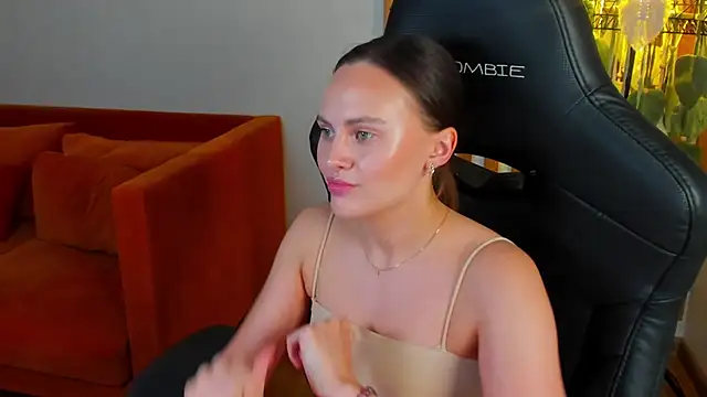 LumeriSoren's Live XXX Chat
