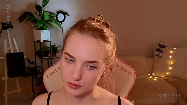 -Kottyaa- Chat XXX in diretta