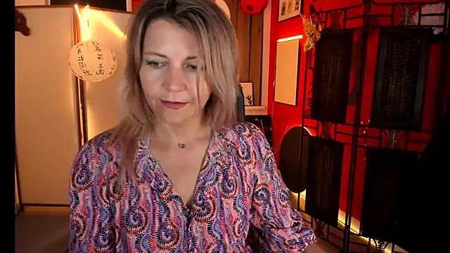 Chatroom XXX en direct de NicoleHitman