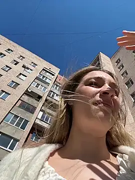 SashaCatt Adlı Modelin Canlı XXX Sohbeti