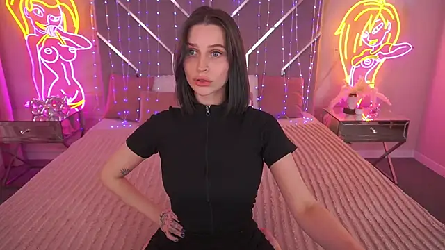 Chat XXX en directo de JuicyRina