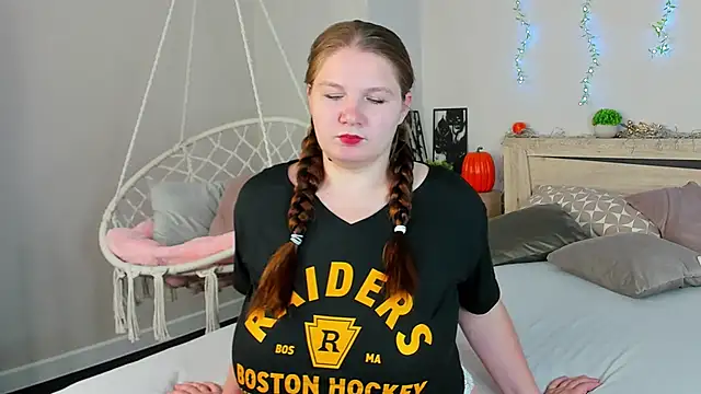 Virginia_Robinson Adlı Modelin Canlı XXX Sohbeti
