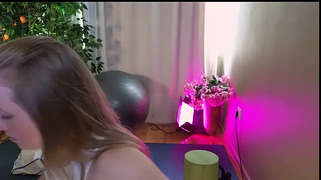צ'אט XXX בשידור חי של mary_ton
