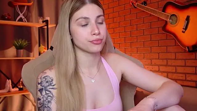 EllieCutes Live XXX-chat