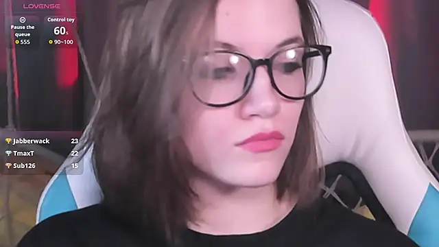 XXX chat uživo modela CathyAdams