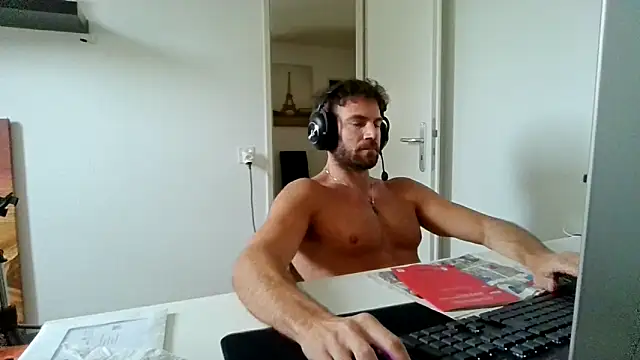 alpha-hunk Live XXX-Chat