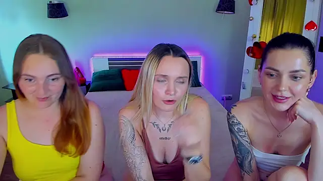 XXX chat uživo modela MagicEyess