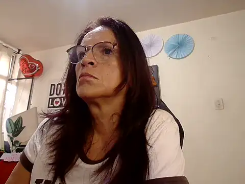 Samantha71_ Adlı Modelin Canlı XXX Sohbeti
