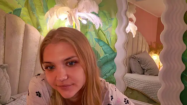 4example_Chloe's Live XXX Chat