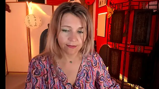 NicoleHitman 现场XXX聊天