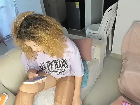 Michellblue 라이브 XXX 채팅
