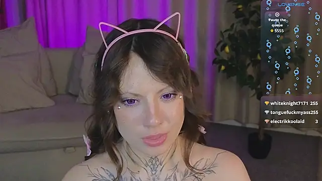 EricaMoonn Chat XXX live
