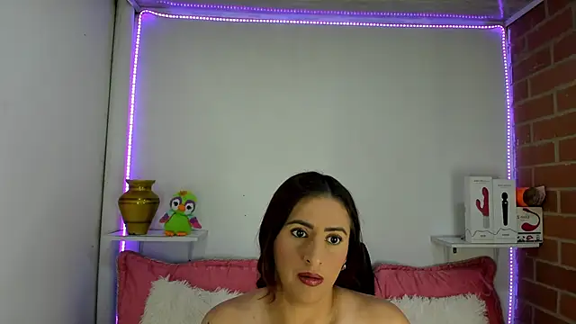 rukminilatin Chat XXX in diretta