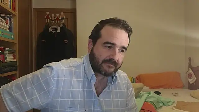 curiosillo83's Live XXX Chat