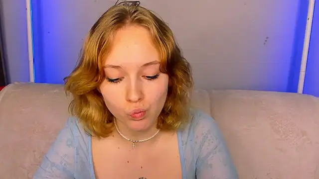 RikkiChoco's Live XXX Chat