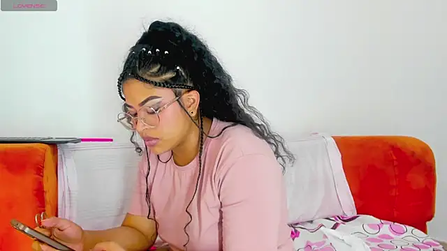 moana_taylor's Live XXX Chat