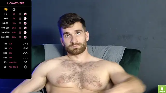 XXX chat uživo modela damongold