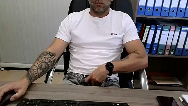 Chat +18 de Evasionee ao vivo