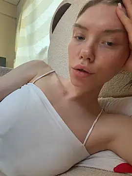 Lisaaa_Alisa Chat XXX in diretta