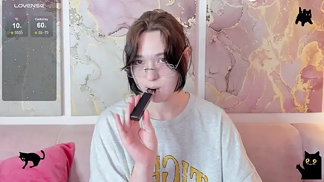 fiamooryn Live XXX chat