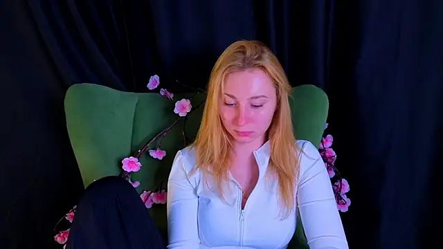 RosalieHandley Adlı Modelin Canlı XXX Sohbeti