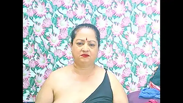 matureindian's Live XXX Chat