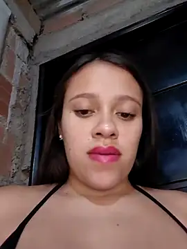 Chat XXX en directo de lachiki_plus