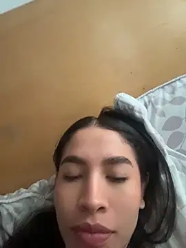แชท XXX สดของ JuliaaVega
