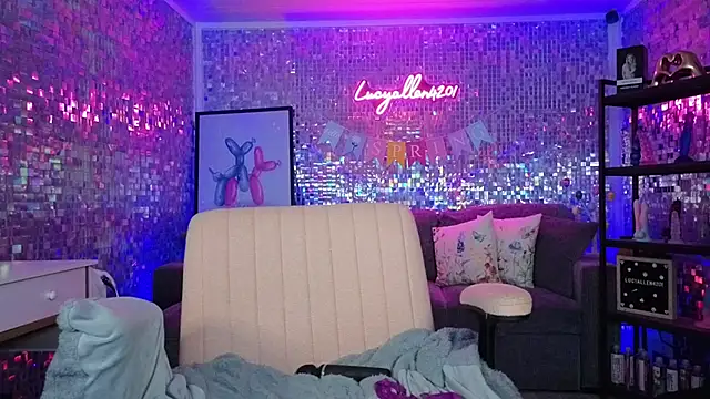 Chat +18 de lucyallen4201 ao vivo