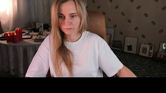 MiaSparkes Adlı Modelin Canlı XXX Sohbeti