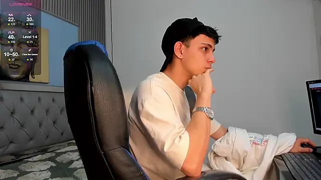 Ethanx18_ Chat XXX in diretta