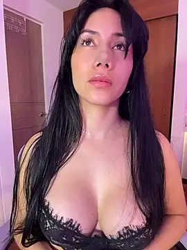 ArianaReynoldss Chat XXX live