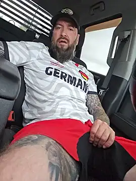 Beardedtattood Chat XXX in diretta