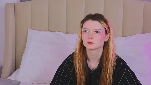 AlyssFrost's Live XXX Chat